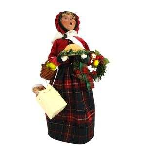 Byers Choice Carolerd Christmas Caroler Figurine‎ Woman Bearing Gifts